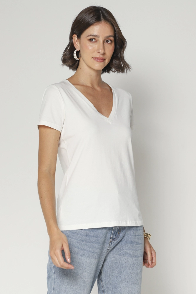 9028215 - Camiseta Decote V Basic OFF-WHITE 9028215 - Camiseta Decote V Basic OFF-WHITE - Imagem 1