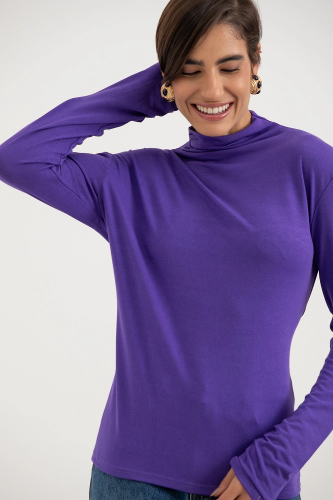 9034002 - Blusa Gola Alta Franzida ROXO 9034002 - Blusa Gola Alta Franzida ROXO - Imagem 2