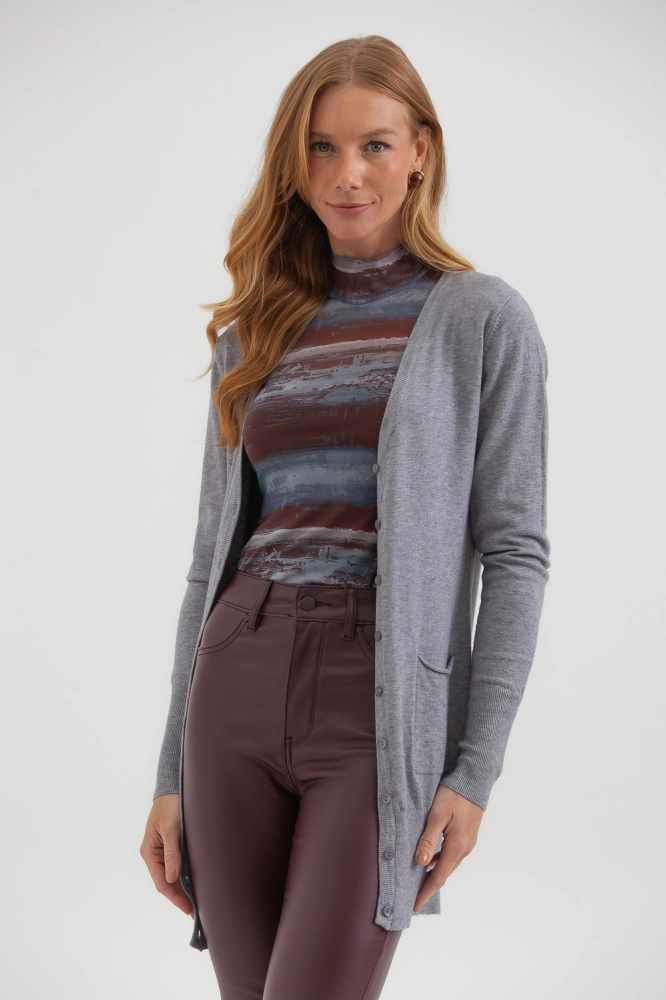 9034925 - Cardigan Tricô Alongado CINZA 9034925 - Cardigan Tricô Alongado CINZA - Imagem 1