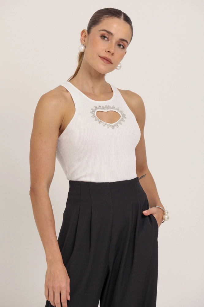 9036647 - Regata Tricô Coração Pedraria OFF-WHITE 9036647 - Regata Tricô Coração Pedraria OFF-WHITE