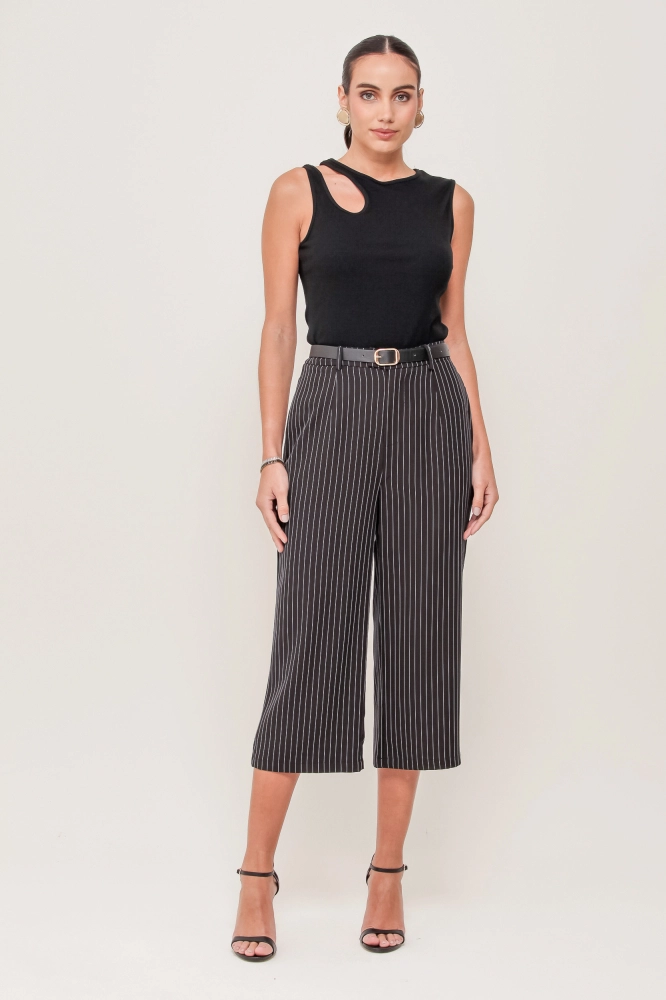 9036914 - Calça Capri Risca De Giz PRETO