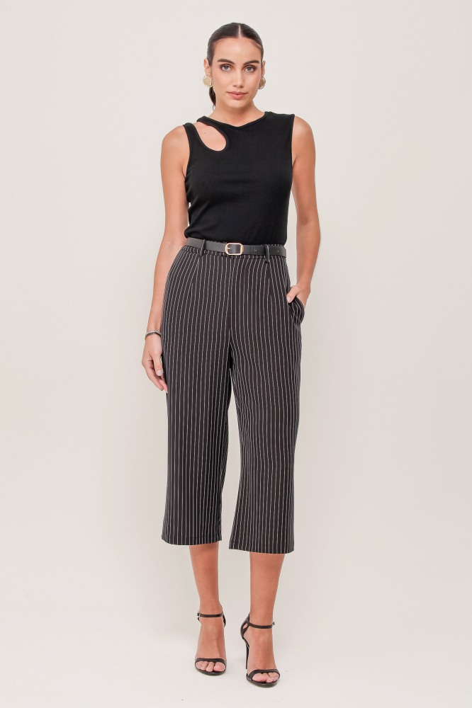 9036914 - Calça Capri Risca De Giz PRETO