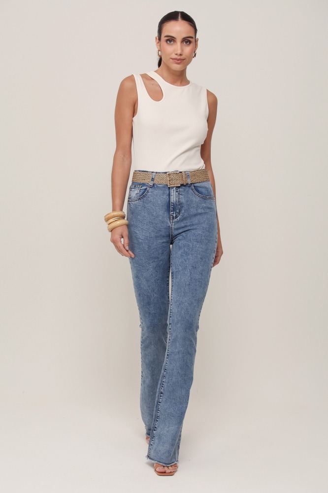9036921 - Calça Reta Barra Desfiada JEANS