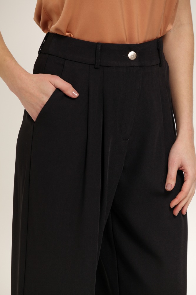 9037026 - Calça Reta Alfaiataria PRETO