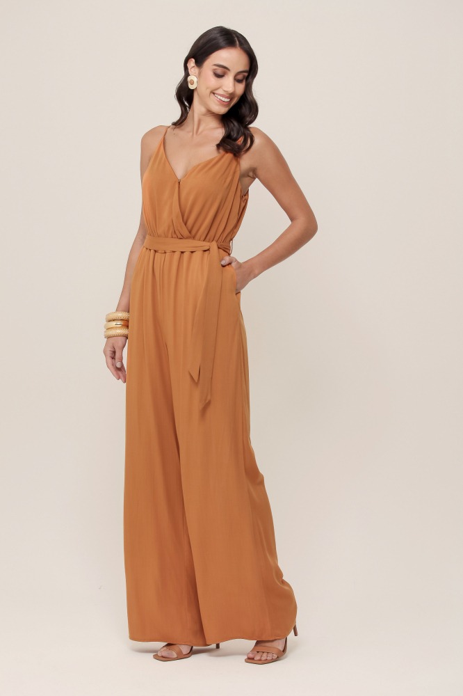 9037029 - Macacão Transpassado em Viscose CAMEL