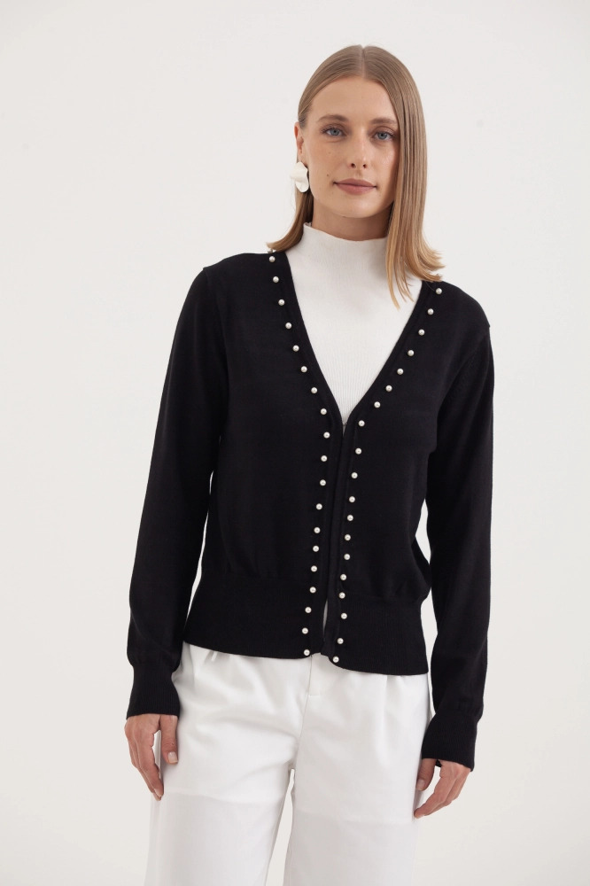 9037080 - Cardigan Tricô Com Pérolas PRETO 9037080 - Cardigan Tricô Com Pérolas PRETO - Imagem 1