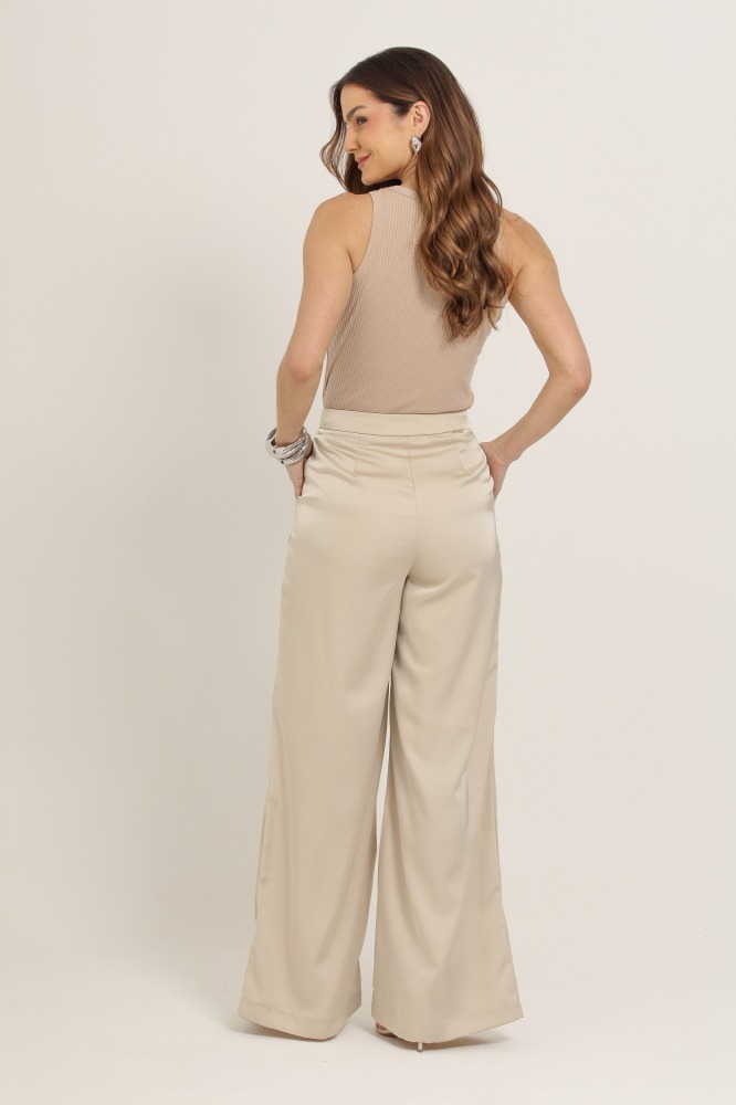 9037118 - Calça Acetinada Pantalona BEGE