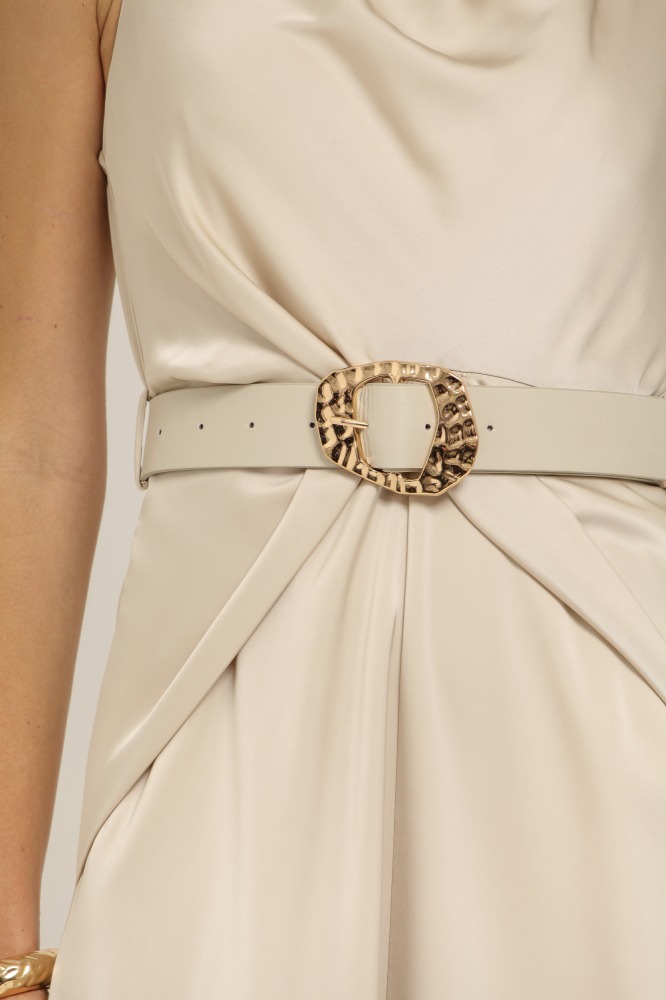 9037119 - VESTIDO LONGO ACETINADO COM CINTO BEGE