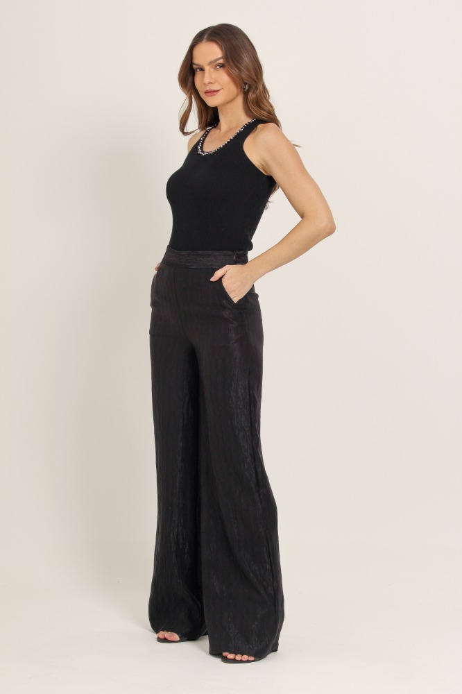 9037146 - Calça Reta Anarruga Cós Largo PRETO