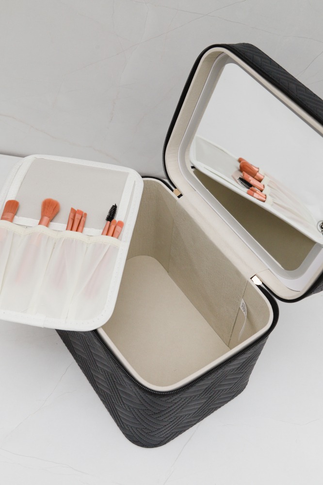 9037329 - Necessaire Elegance PRETO