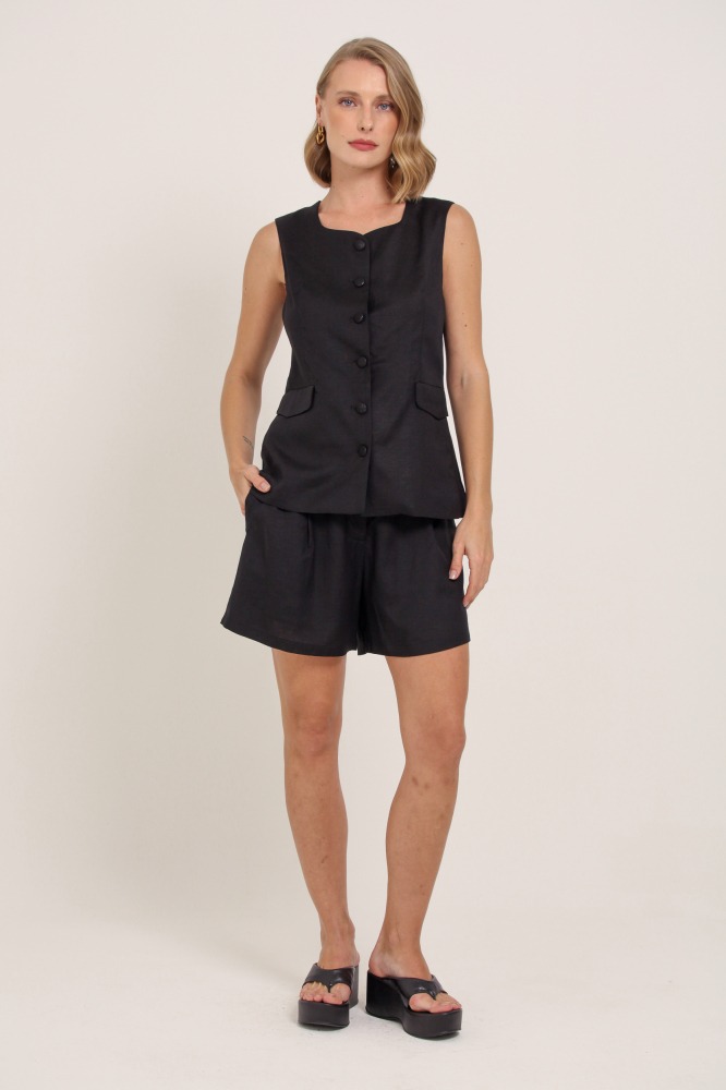 9037401 - Shorts Linho Pregas Botão Forrado  PRETO