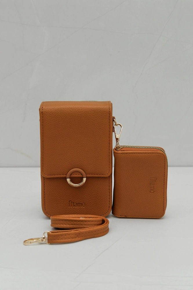 9037470 - Porta Celular Fecho Argola CARAMELO