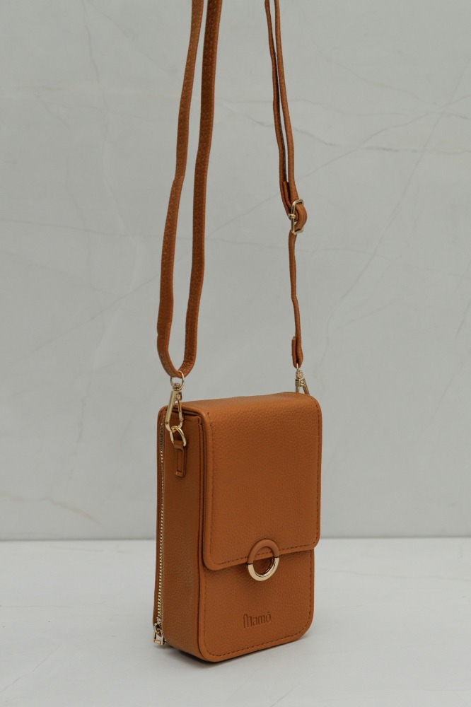 9037470 - Porta Celular Fecho Argola CARAMELO 9037470 - Porta Celular Fecho Argola CARAMELO