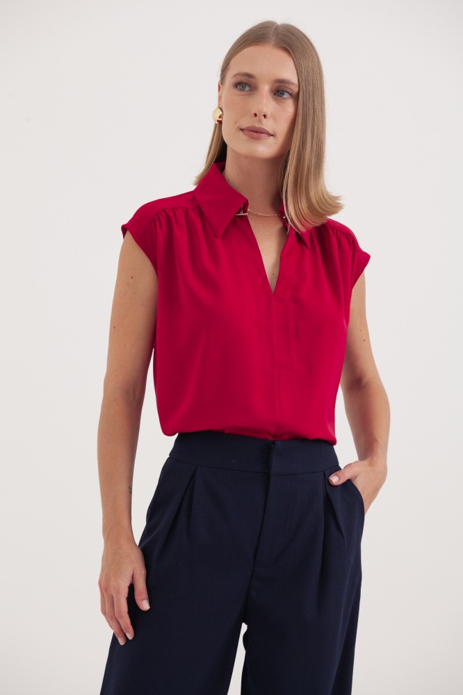 9037530 - Camisa Ampla Ombro Franzido CEREJA