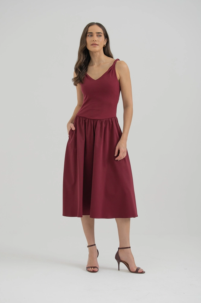 9037616 - Vestido Malha Alça Torcida E Saia Franzida VINHO 9037616 - Vestido Malha Alça Torcida E Saia Franzida VINHO - Imagem 1