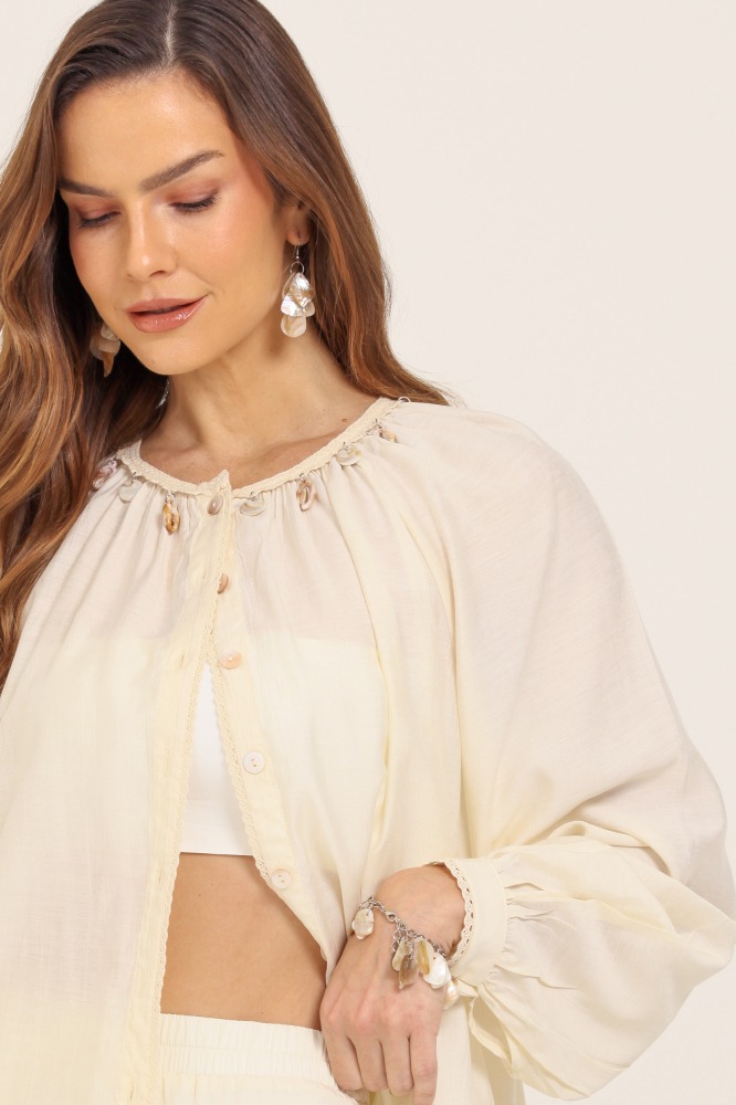 9037625 - Blusa Manga Longa Crochê E Pingentes AREIA