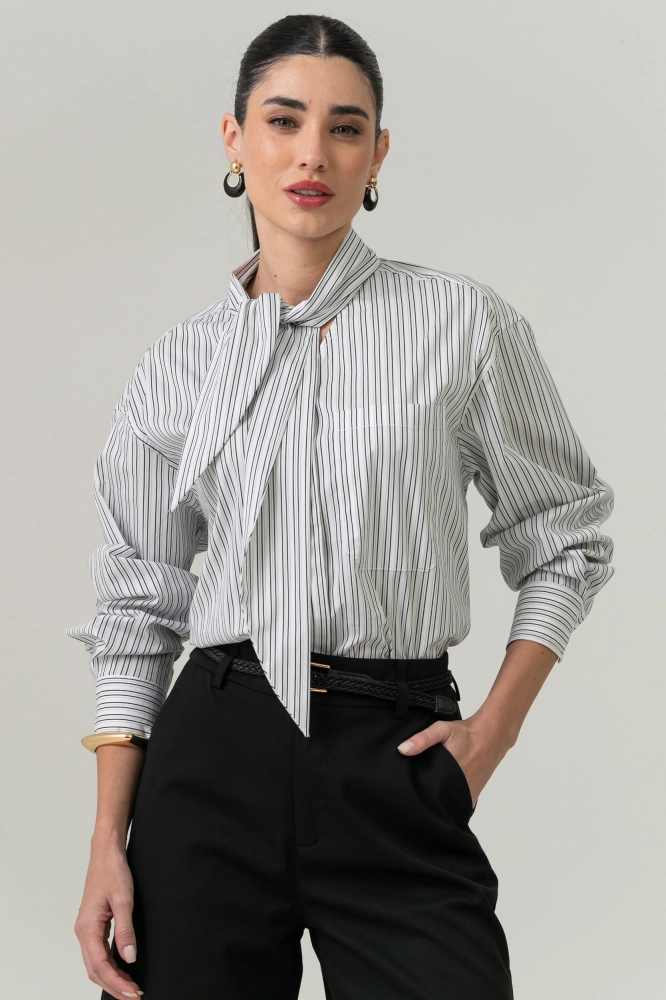 9037701 - Camisa Listrada Gola Laço PRETO 9037701 - Camisa Listrada Gola Laço PRETO - Imagem 1
