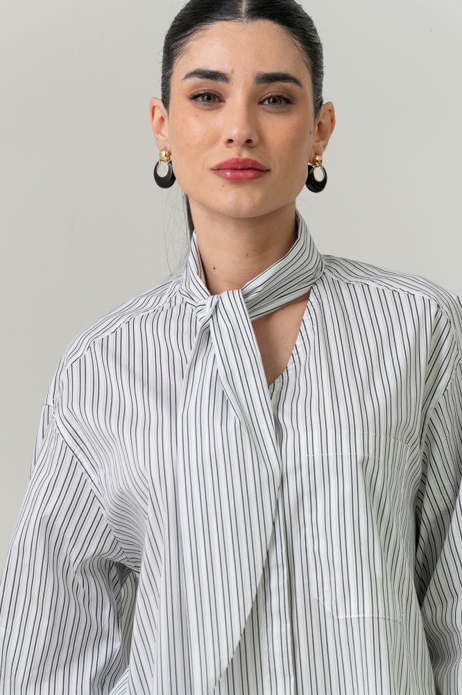 9037701 - Camisa Listrada Gola Laço PRETO 9037701 - Camisa Listrada Gola Laço PRETO