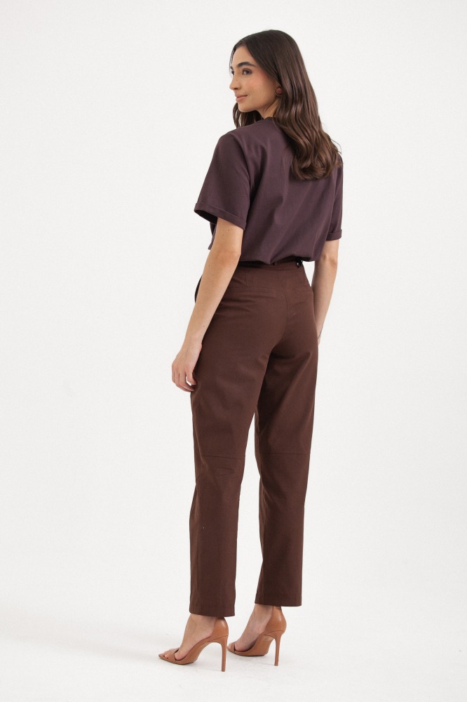 9037741 - Calça Chino Reta MARROM 9037741 - Calça Chino Reta MARROM