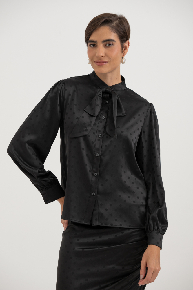 9037757 - Camisa Com Laço Acetinada PRETO 9037757 - Camisa Com Laço Acetinada PRETO