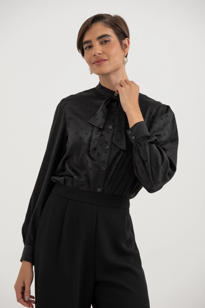 9037757 - Camisa Com Laço Acetinada PRETO 9037757 - Camisa Com Laço Acetinada PRETO - Imagem 1