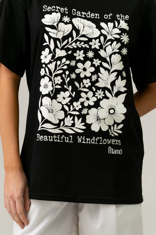 9037763 - Camiseta Secret Gardens PRETO