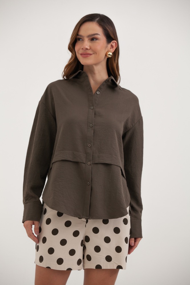9037804 - Camisa Ampla Recorte E Detalhe Na Cintura MARROM