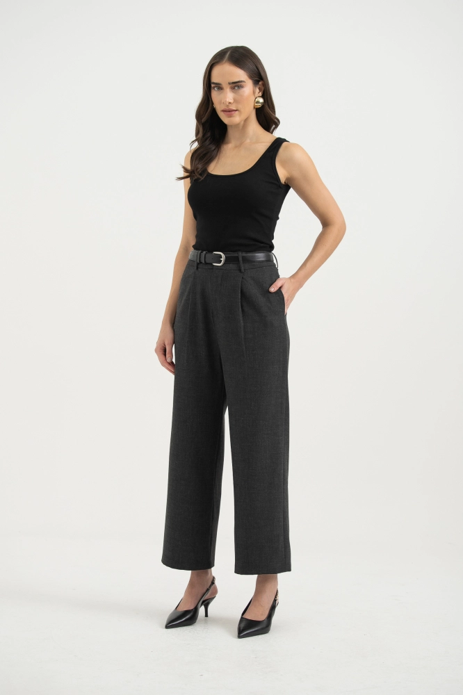 9037805 - Calça Alfaiataria Elástico Cós E Prega PRETO 9037805 - Calça Alfaiataria Elástico Cós E Prega PRETO - Imagem 1