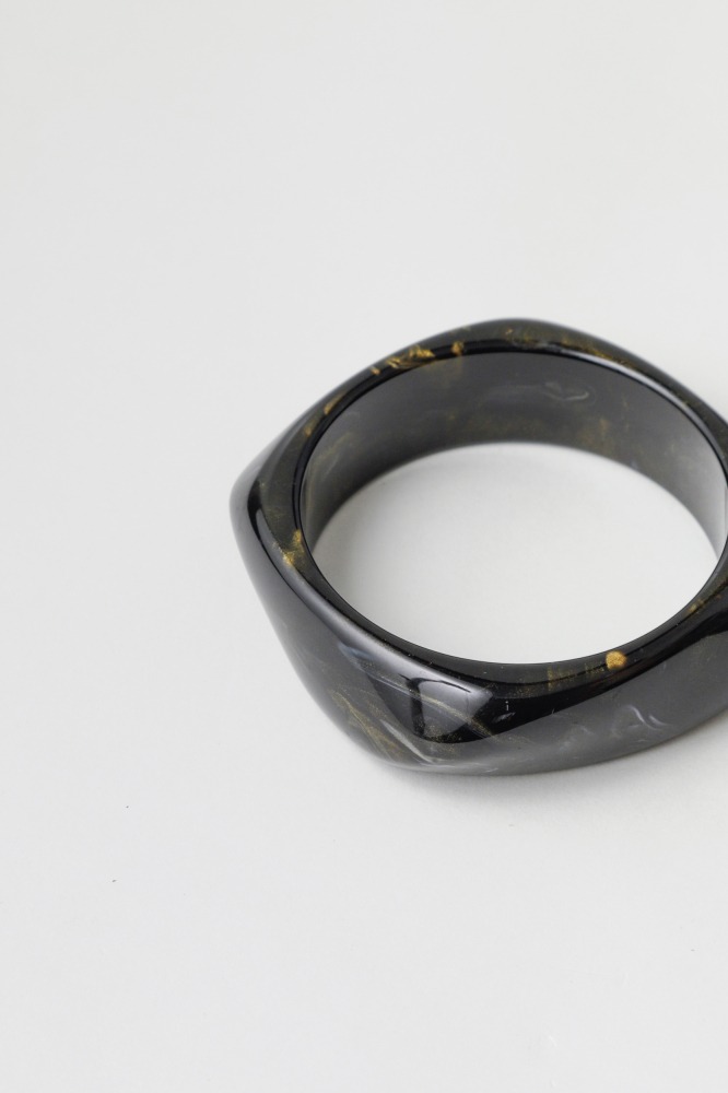 9037843 - Bracelete Resinado Orgânico PRETO 9037843 - Bracelete Resinado Orgânico PRETO