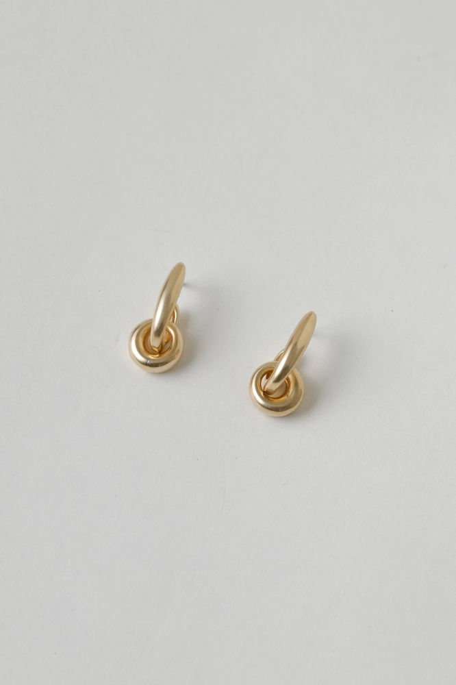 9037961 - Brinco Argola Pequena Fosca  DOURADO - Imagem 1