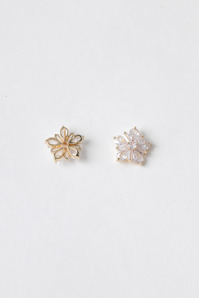 9038073 - Brinco Flor Pequeno com Strass DOURADO 9038073 - Brinco Flor Pequeno com Strass DOURADO
