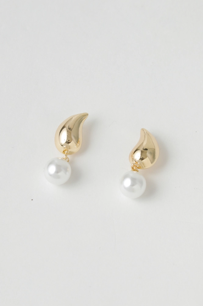 9038079 - Brinco Gota Metalizada com Pérola DOURADO 9038079 - Brinco Gota Metalizada com Pérola DOURADO - Imagem 1