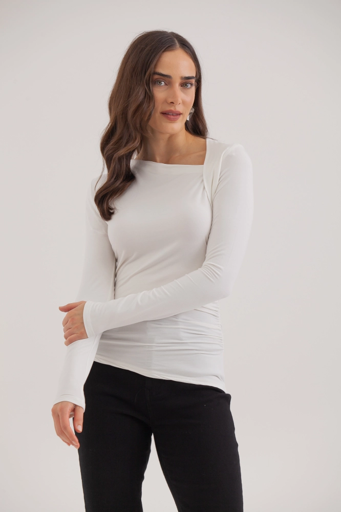 9038257 - Blusa Malha Manga Longa Decote Assimétrico OFF-WHITE 9038257 - Blusa Malha Manga Longa Decote Assimétrico OFF-WHITE - Imagem 2
