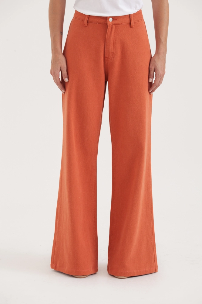 9038274 - Calça Pantalona Sarja FERRUGEM - Imagem 2