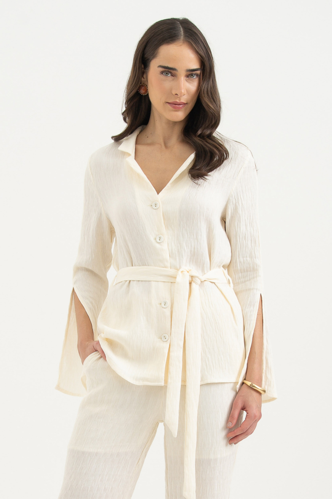 9038299 - Camisa Manga Longa Tecido Amassadinho Com Faixa OFF-WHITE 9038299 - Camisa Manga Longa Tecido Amassadinho Com Faixa OFF-WHITE