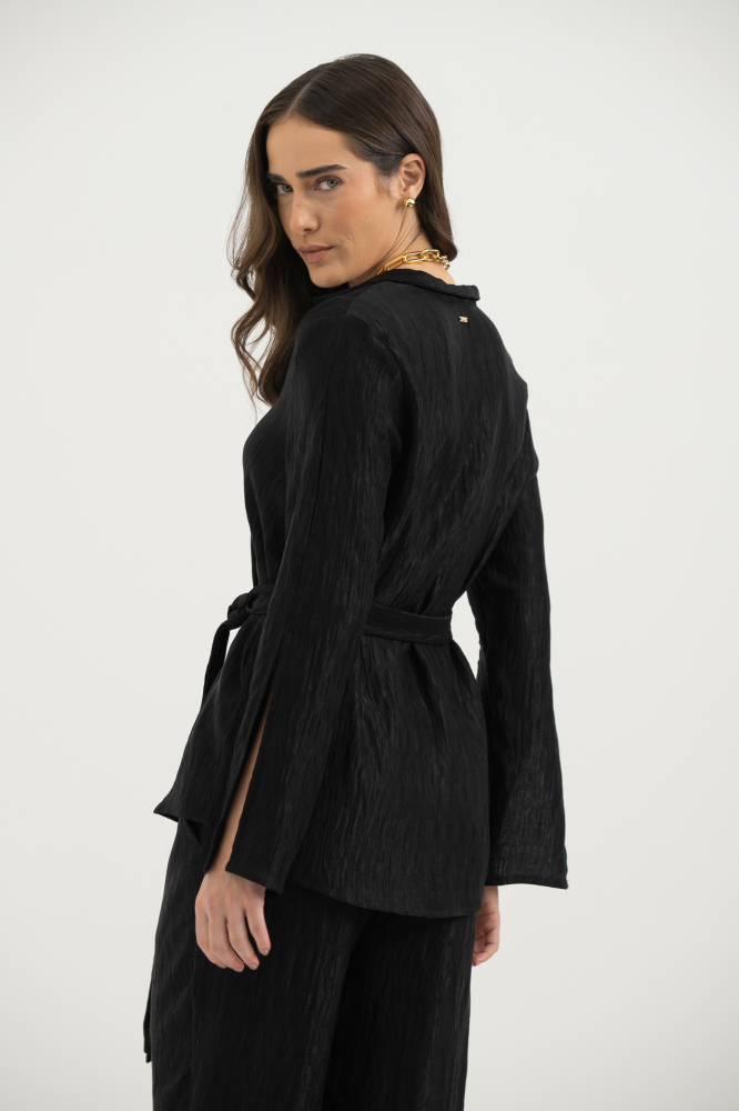 9038299 - Camisa Manga Longa Tecido Amassadinho Com Faixa PRETO 9038299 - Camisa Manga Longa Tecido Amassadinho Com Faixa PRETO