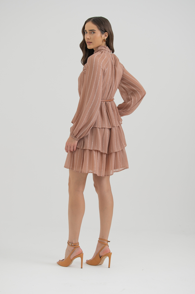 9038303 - Vestido Curto Manga Longa Com Babados CAQUI 9038303 - Vestido Curto Manga Longa Com Babados CAQUI