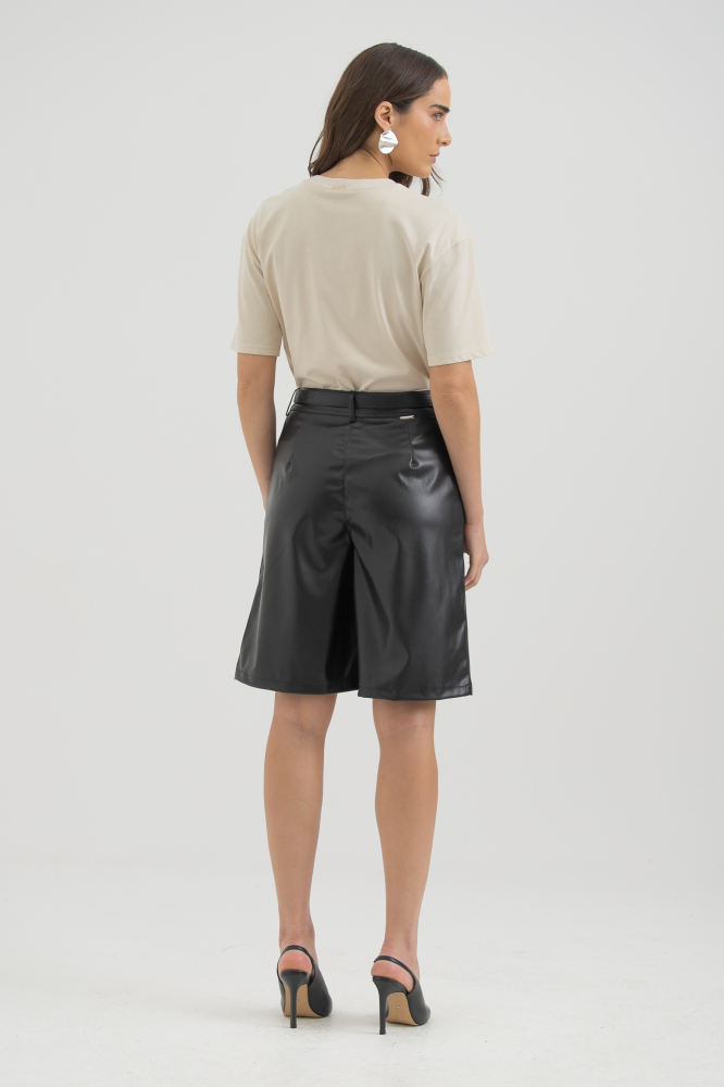 9038307 - Shorts Em Pu Com Cinto PRETO 9038307 - Shorts Em Pu Com Cinto PRETO