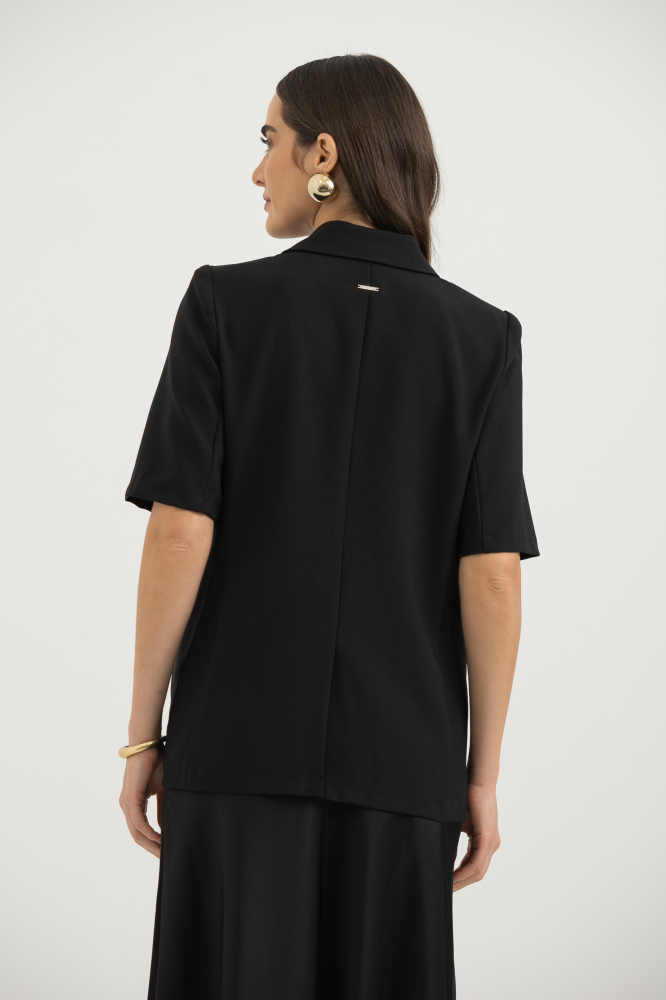 9038350 - Blazer Alfaiataria Manga Curta Alongado PRETO