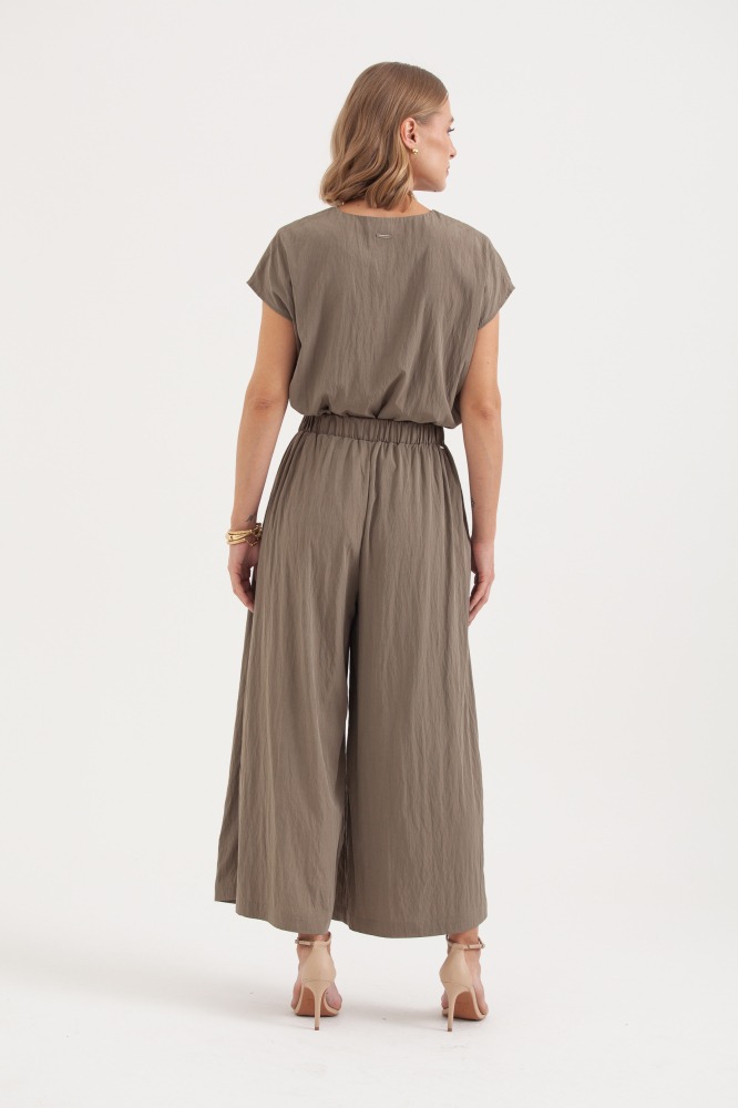 9038352 - Calça Pantacourt Com Pregas E Elástico VERDE 