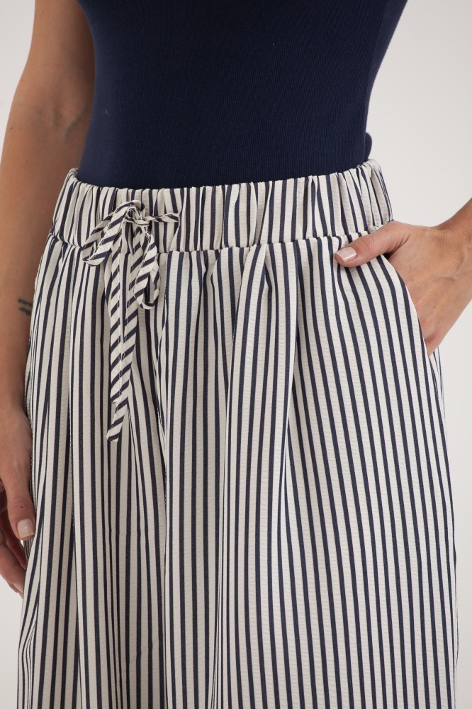 9038359 - Calça Listrada Cordão MARINHO 9038359 - Calça Listrada Cordão MARINHO