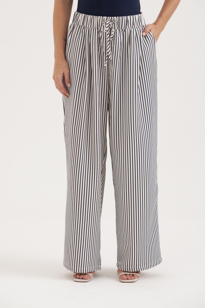 9038359 - Calça Listrada Cordão MARINHO 9038359 - Calça Listrada Cordão MARINHO