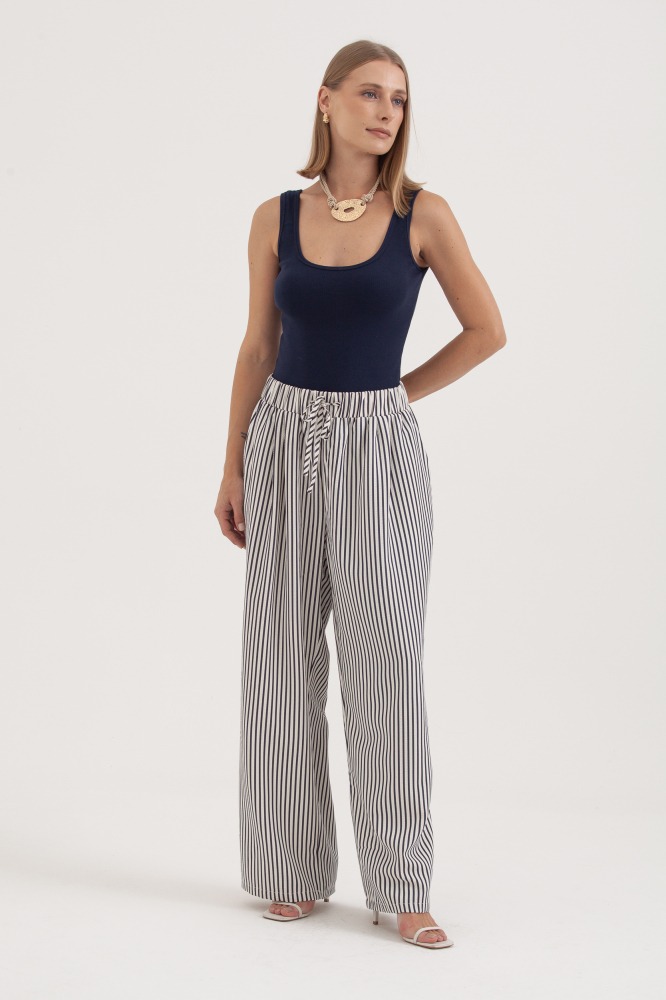 9038359 - Calça Listrada Cordão MARINHO 9038359 - Calça Listrada Cordão MARINHO