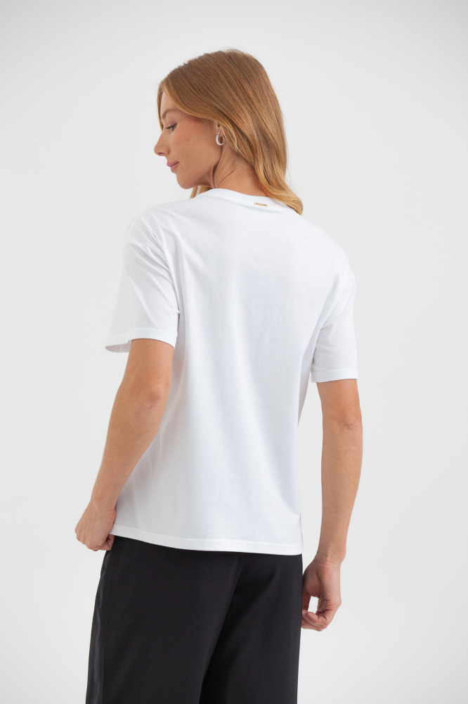 9038360 - Camiseta Coffee Coração Grãos BRANCO