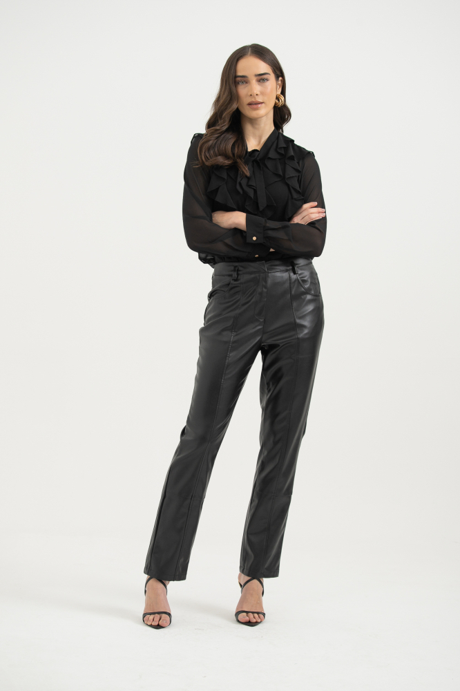 9038369 - Calça Pu Recortes Horizontais PRETO