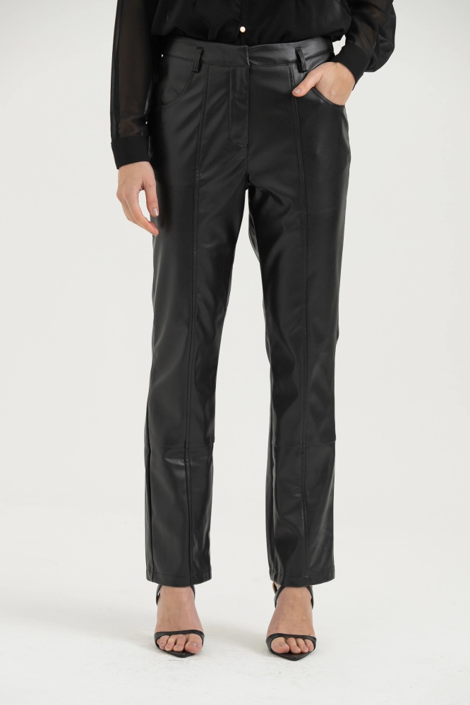 9038369 - Calça Pu Recortes Horizontais PRETO 9038369 - Calça Pu Recortes Horizontais PRETO - Imagem 2