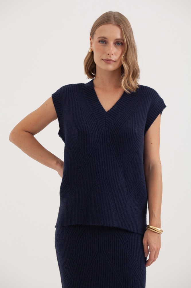 9038386 - Blusa Tricot Canelada Ombro Caído MARINHO 