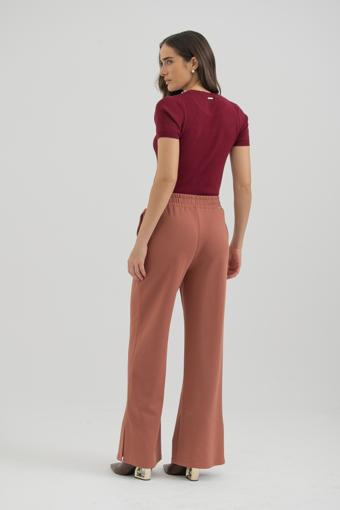 9038404 - Calça Moletom Fendas Laterais FERRUGEM 9038404 - Calça Moletom Fendas Laterais FERRUGEM
