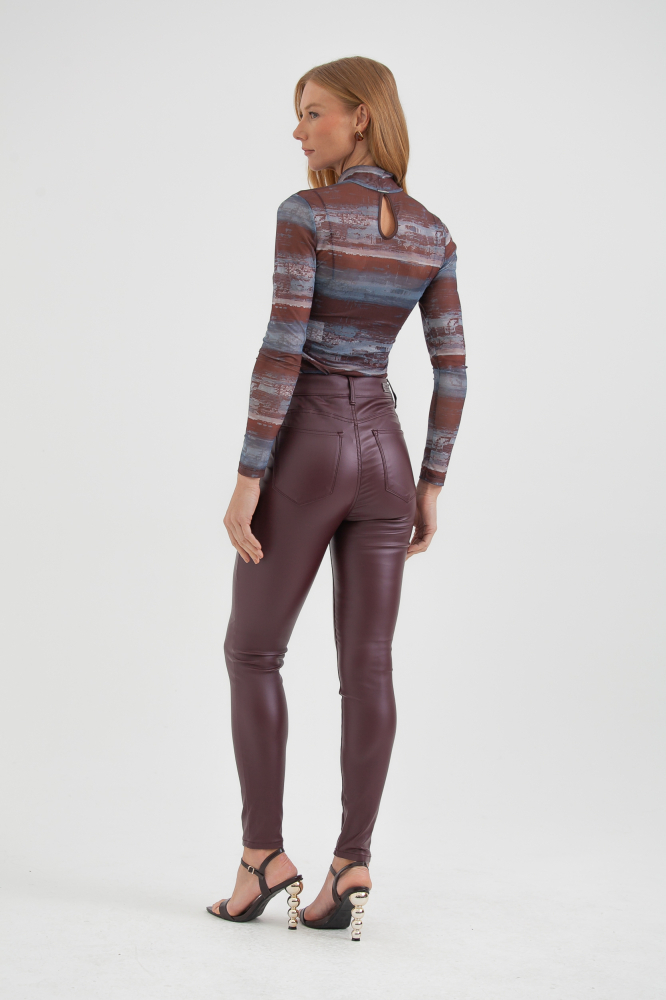 9038433 - Calça Resinada Skinny AMEIXA 9038433 - Calça Resinada Skinny AMEIXA