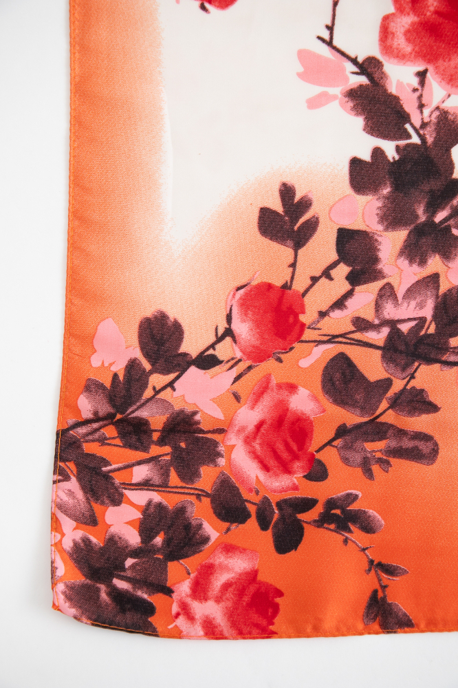 9038438 - Lenço De Cetim Floral Aquarela VERMELHO